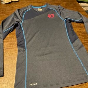 Nike Men’s KD Fearless Dri-Fit Long Sleeve Basketball Athletic Shirt Size Small